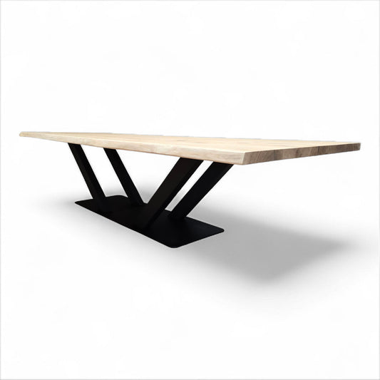 Konferenztisch (Big) Esstisch Eiche massivholz Mittelgestell V Form